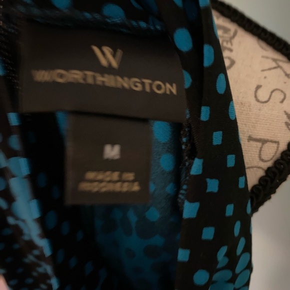 Women’s Sleevelesss Top with Zipper Detail Size Medium - Picture 5 of 6